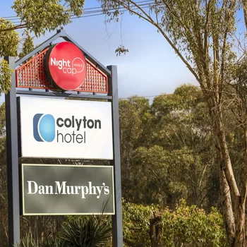 Nightcap at Colyton Hotel