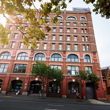 Wake up! 悉尼中央酒店