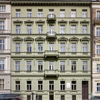 Franz BY ZEITRAUM 弗朗茨之間