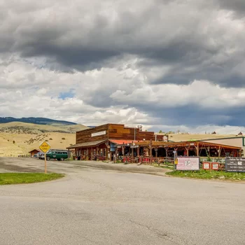 Montana Vacation Rental 32 Mi to Yellowstone!