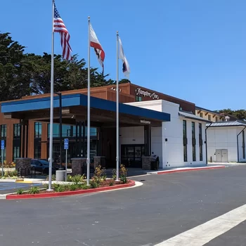 莫羅灣歡朋酒店