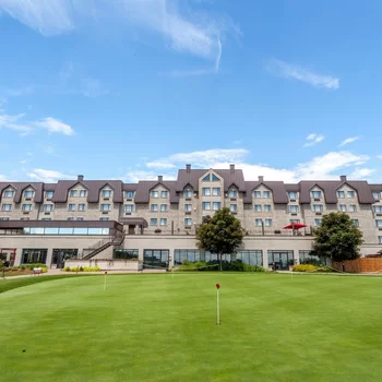 DoubleTree by Hilton Quebec Resort