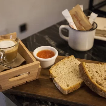 馬拉薩尼亞旅館