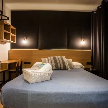 馬拉薩尼亞旅館