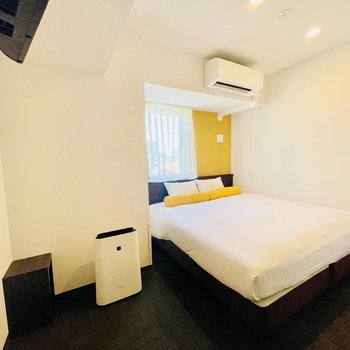 Nipponbashi Crystal Hotel
