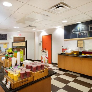 Hampton Inn & Suites Madera