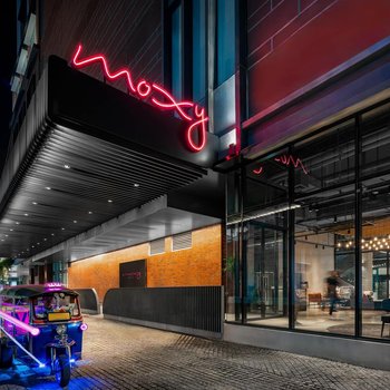 曼谷萬豪Moxy 酒店拉查普拉松