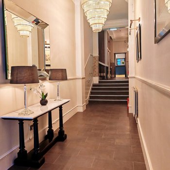 弗雷德里克之家酒店