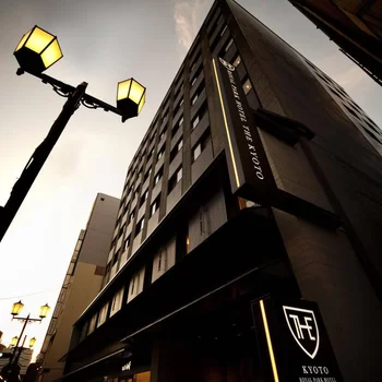 京都三條皇家花園酒店