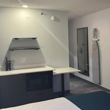 Studio 6 Suites Norcross, GA