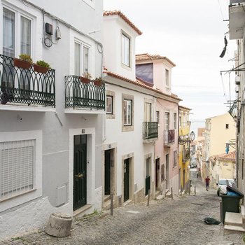 Castelo Picão Apartments