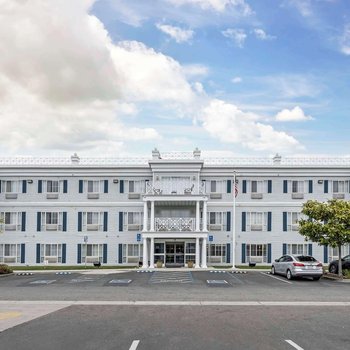Best Western Salinas Monterey Hotel