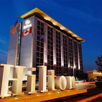 Hilton Toronto Airport Hotel & Suites