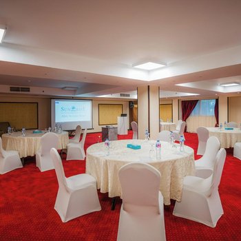 Sunrise Alex Avenue Hotel