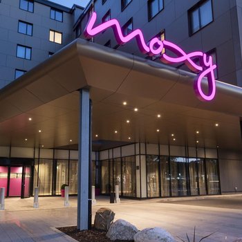 Moxy London Heathrow Airport