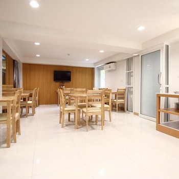 Super OYO 483 Pannee Hotel Khaosan