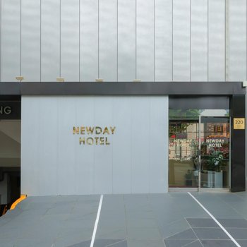 New Day Hotel