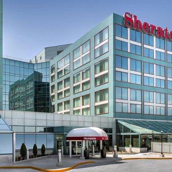 Sheraton Gateway Hotel in Toronto International Airport