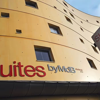 Standing Hotel Suites by Actisource