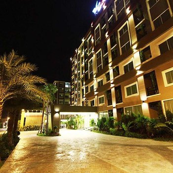The Contrast i Hotel