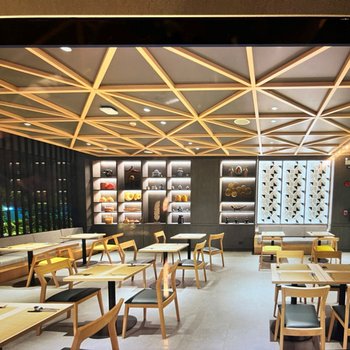 Travelodge Phuket Town