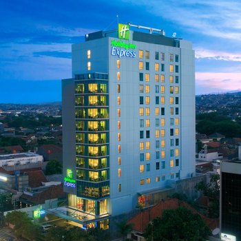 Holiday Inn Express Semarang Simpang Lima