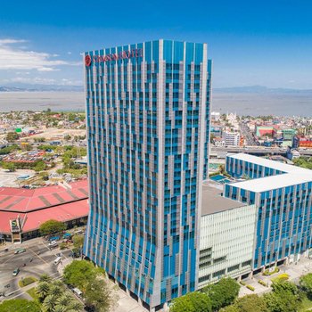 Crimson Hotel Filinvest City, Manila