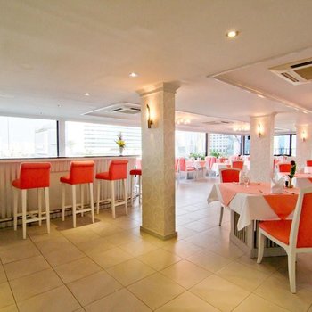 Manhattan Hotel Bangkok