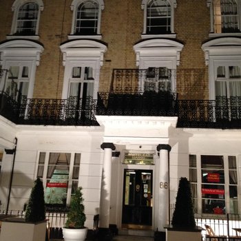 Whiteleaf Hotel