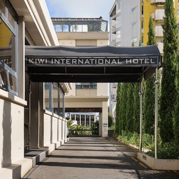 Kiwi International Hotel