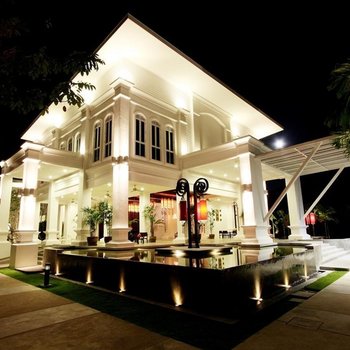 The Old Phuket - Karon Beach Resort