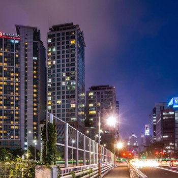 Ramada Hotels & Suites Seoul Namdaemun