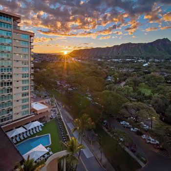 Queen Kapiolani Hotel