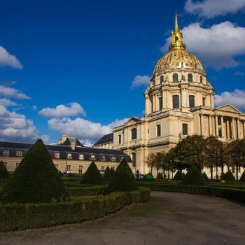 Westside Arc de Triomphe Hotel