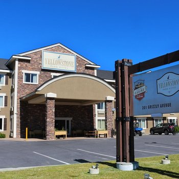 Yellowstone Park Hotel