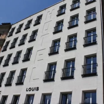Louis Hotel