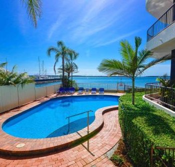 Broadwater Shores Waterfront Apartments