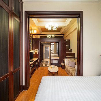 驛三藝術新城酒店和公寓