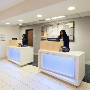 Holiday Inn Express & Suites Oakland-Airport