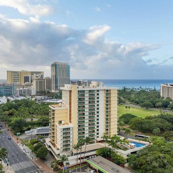 Luana Waikiki Hotel & Suites