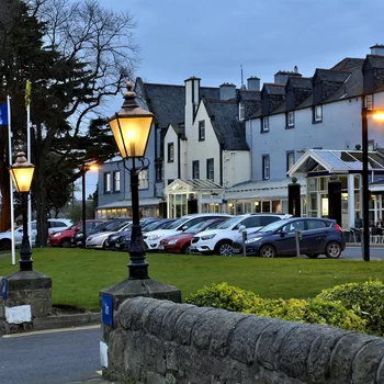 Best Western Kings Manor Hotel