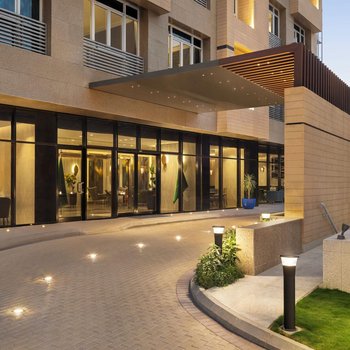 利雅得阿爾阿諾德美居酒店