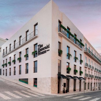 The Emerald House Lisbon, Curio Collection by Hilton