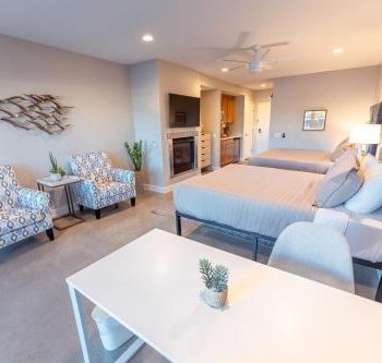 Baywood Inn Bed & Breakfast