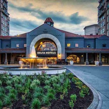 Delta Hotels Grand Okanagan Resort