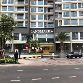 地標81塔中央公園公寓酒店