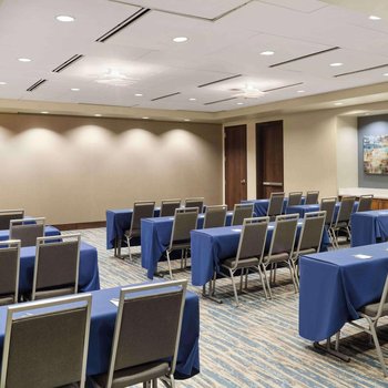 Homewood Suites by Hilton-丹佛市區會議中心