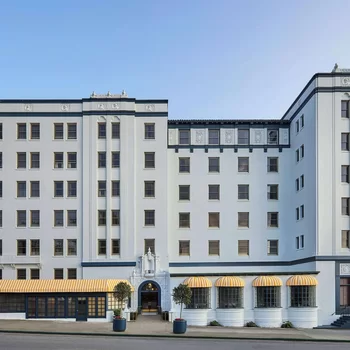 希爾頓伯克利研究生酒店