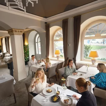 雅高莫紮特布拉格酒店