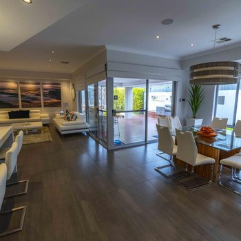 Magnificent Beach Retreat